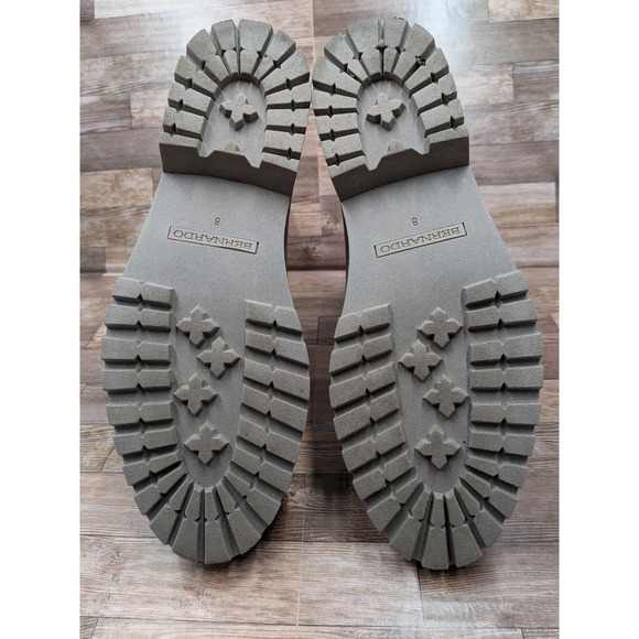 Bernardo Quilted Ankle Rain Boots Women's Size 8 Gray Black Chelsea Waterproof - Picture 10 of 12